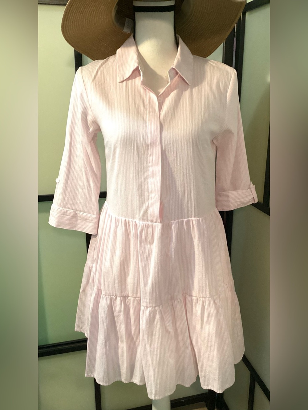 3/4 sleeves half button tiered dress with lining. Size XS
